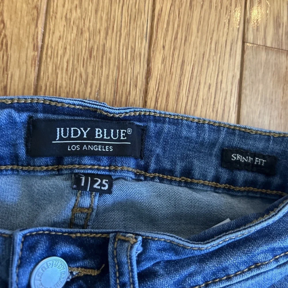Judy Blue Skinny Fit Jeans Women's Size 1/25 White Stripes Blue‎ Stretch